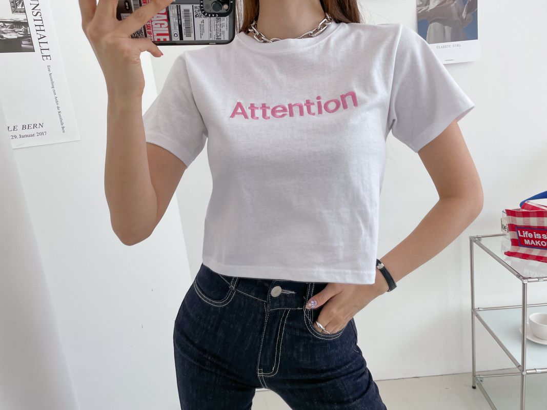 Attention Broderie Cropped T-SHIRT T-Shirts 3 Couleurs - Design by korea